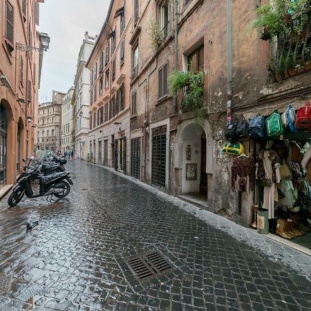 Sleep In The Clouds Near Piazza Navona Apartment Рим Екстериор снимка